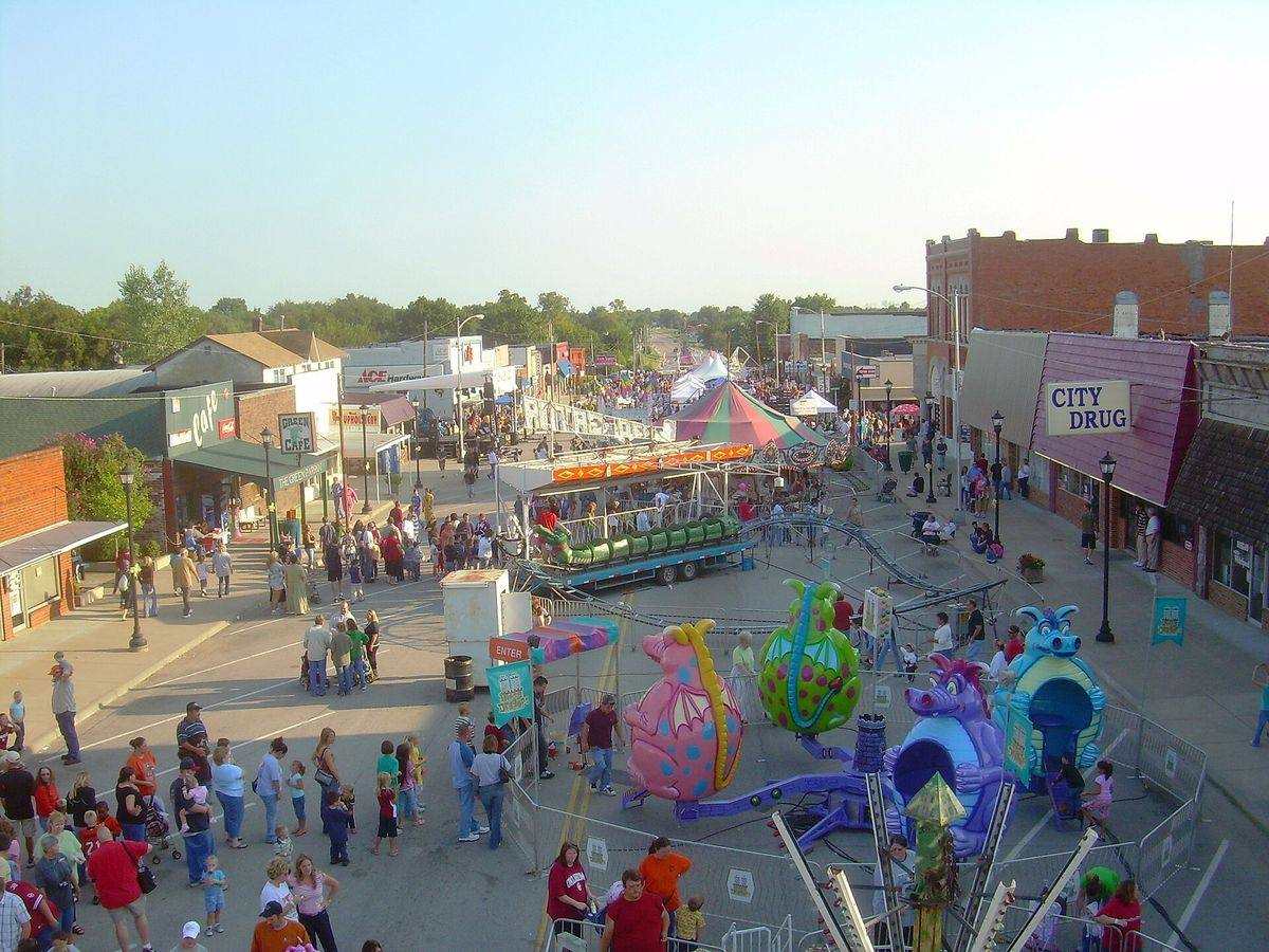 Crowds along Broadway in downtown Coweta, Oklahoma, during the Coweta Fall Festival