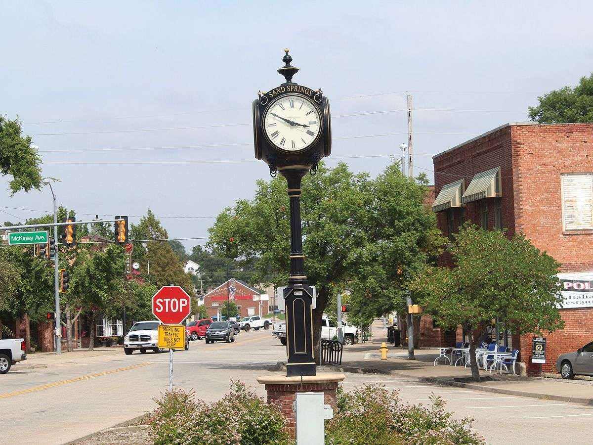 Street clock on a corner in downtown Sand Springs, Oklahoma